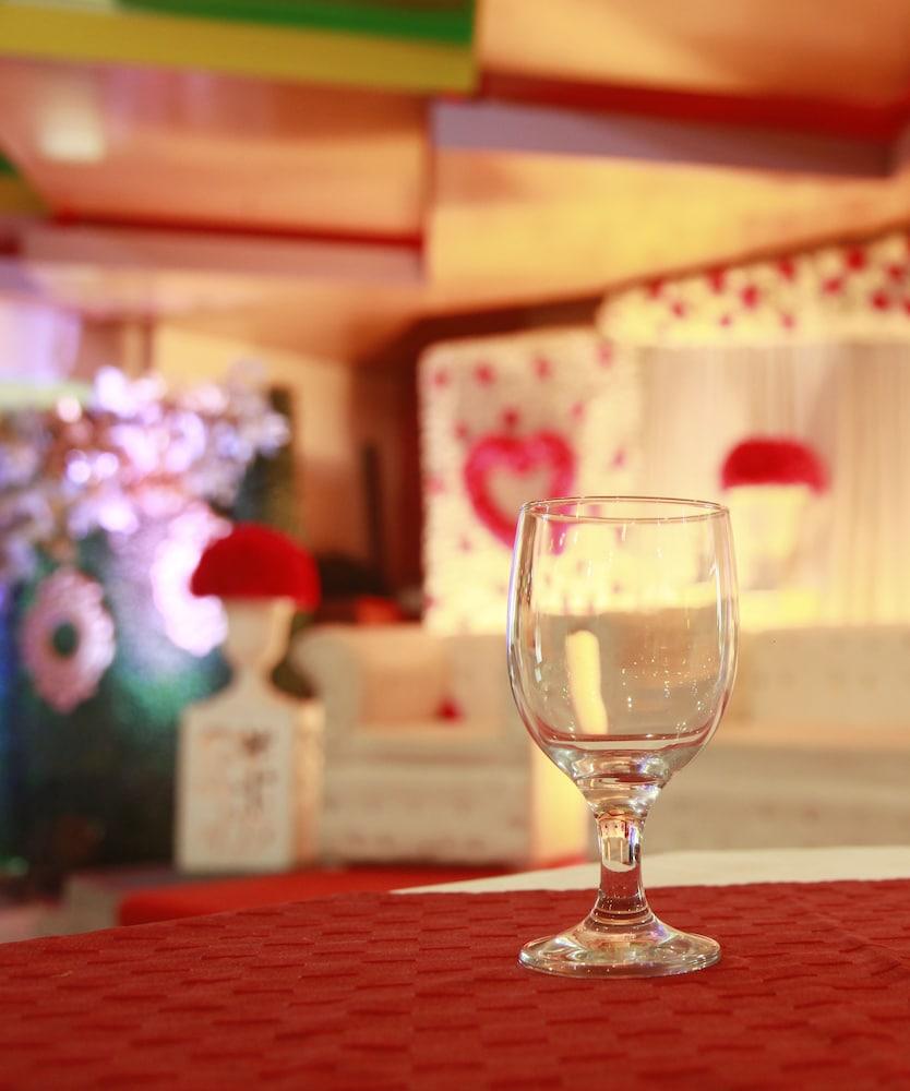 Hotel Metro International Силет Екстериор снимка